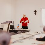 Conferința „Paradigme epistemice ale colectivităților. De la istorie narativizată la suveranitate narativă”, susținută de dr. Pierre MOREL, de la Universitatea din Québec.